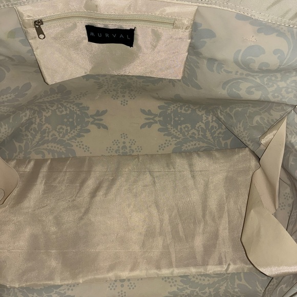 Elegant Murval Black and Cream Tote Bag - Picture 5 of 9